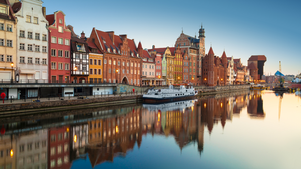 MARCH GDANSK BREAK