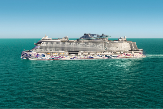 MIAMI & CARIBBEAN CRUISE ONBOARD NCL LUNA